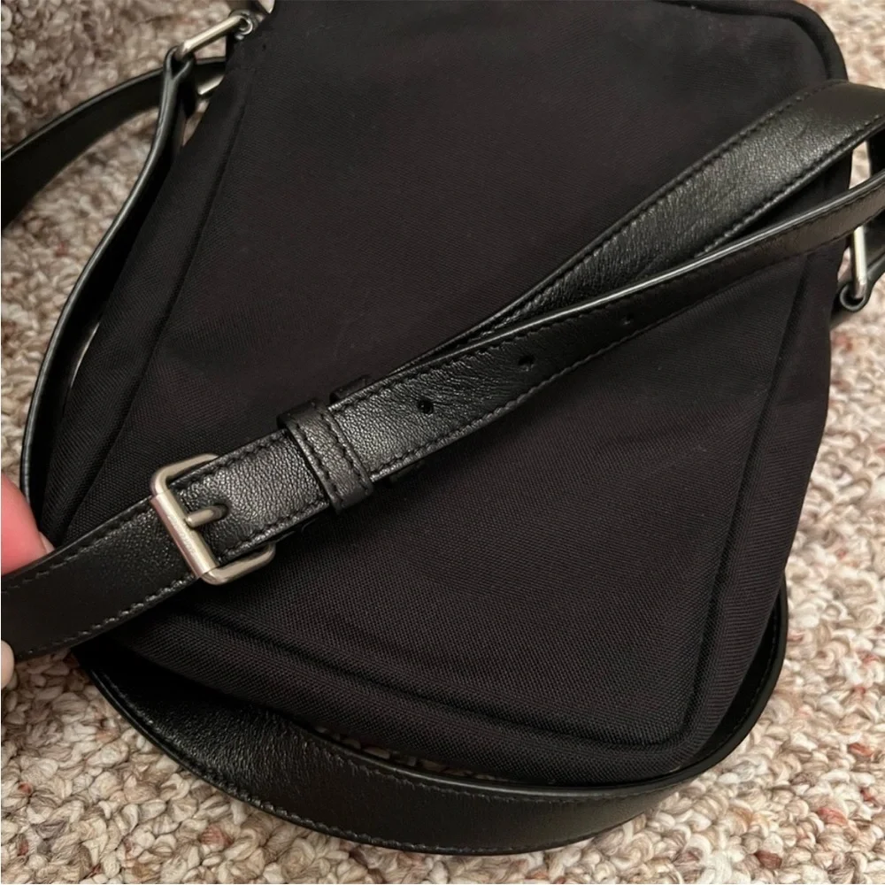 Saint Laurent Black Crossbody Bag - Picture 5 of 7